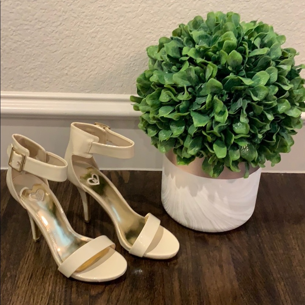Madeline Eggshell Heel